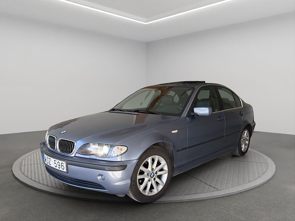 BMW 320 i Sedan 6 Cylindrig,Taklucka - P - sensorer - 1 brukare