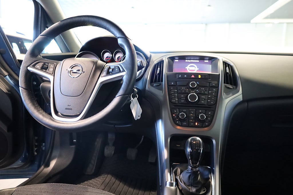 Opel Astra 1.4 Turbo ecoFLEX Enjoy Drag Blåtand Rattvärme 2015