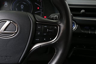 SUV Lexus UX 17 av 27