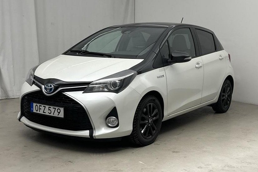 Toyota Yaris HYBRID Active Style Bi-Tone NAVI KAMERA