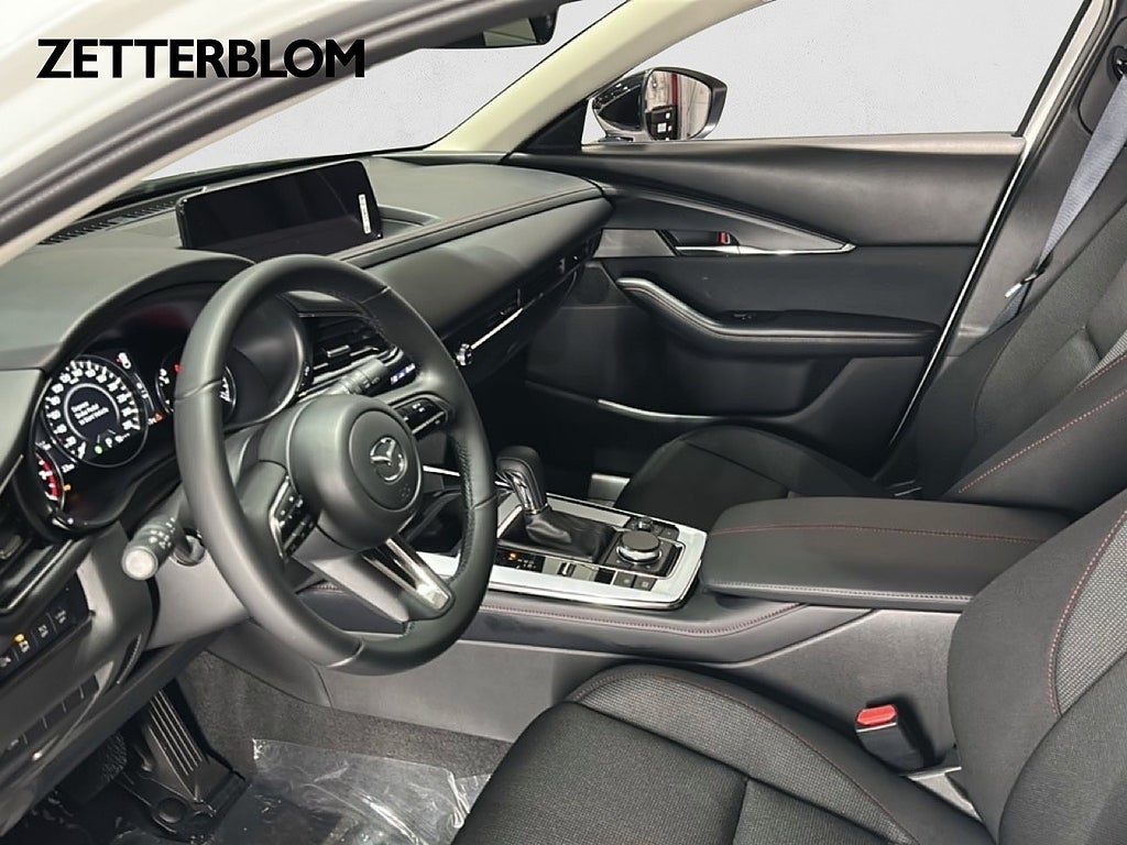 SUV Mazda CX-30 20 av 20