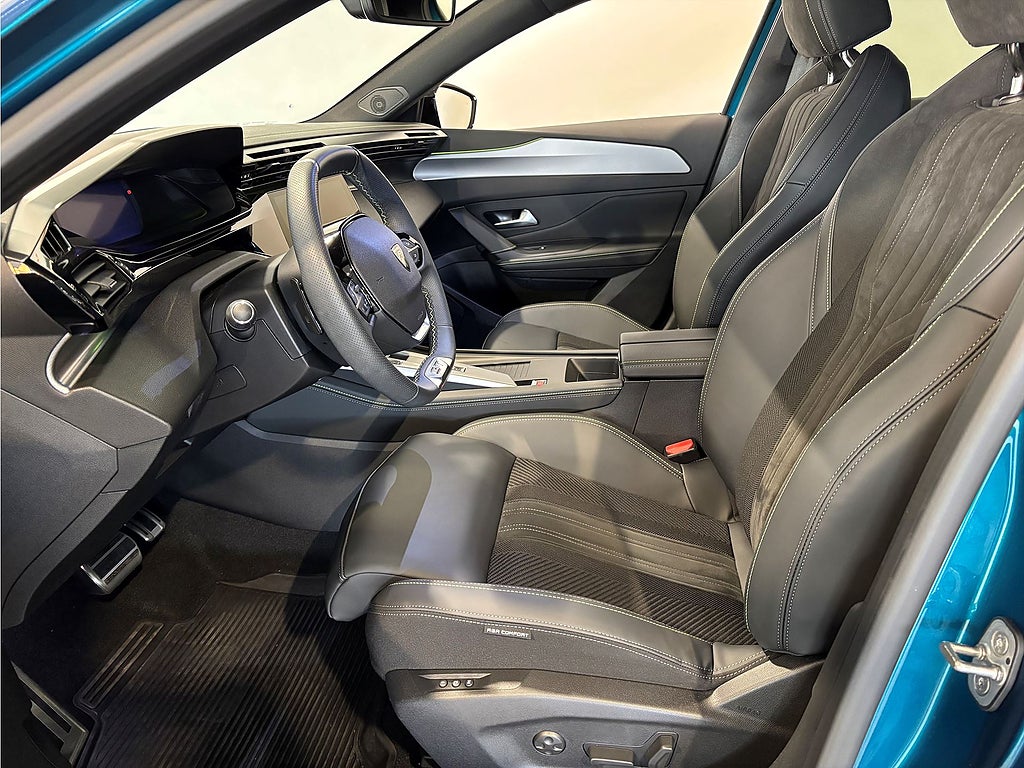Bild på Peugeot 408 GT Hybrid 136hk Aut B-KAMERA ELSTOL NAV