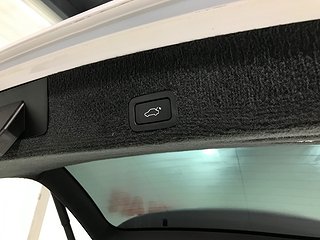 SUV Volvo XC60 7 av 20