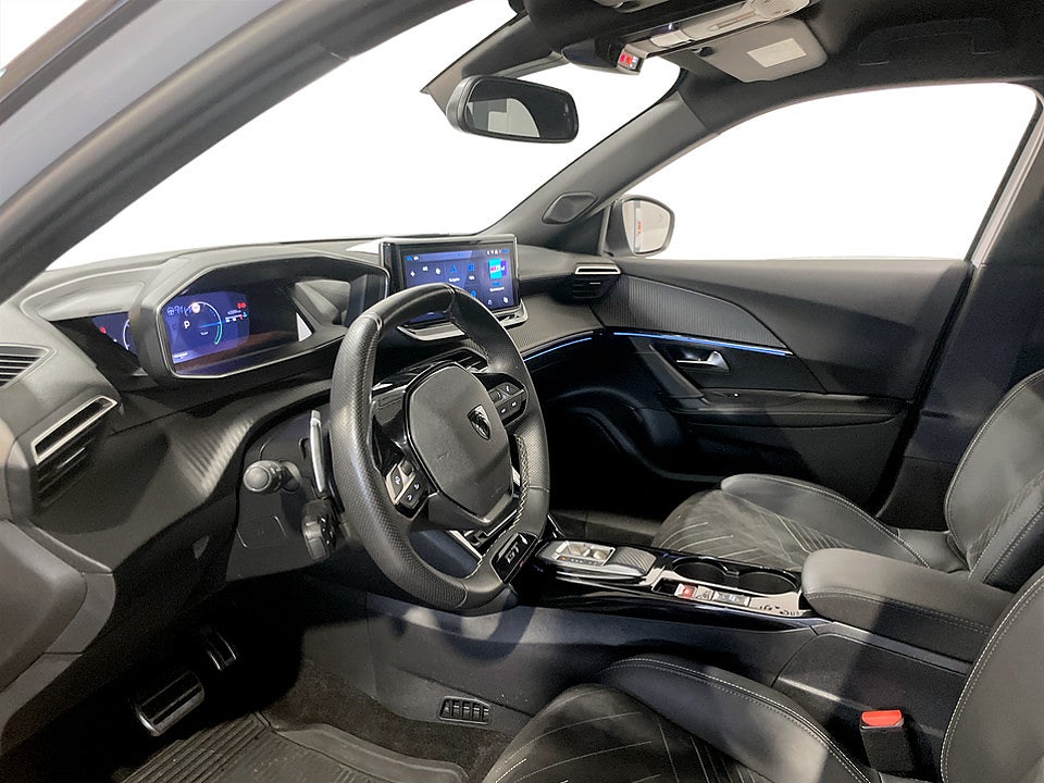 Bild på Peugeot 2008 GT Hybrid 145hk Aut B-KAMERA CARPLAY