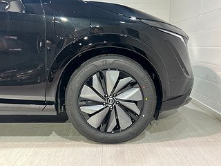 SUV Nissan Ariya 4 av 22