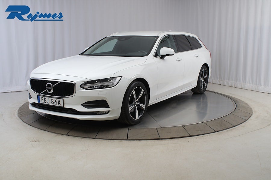 Volvo V90 D4 Momentum Advanced SE II