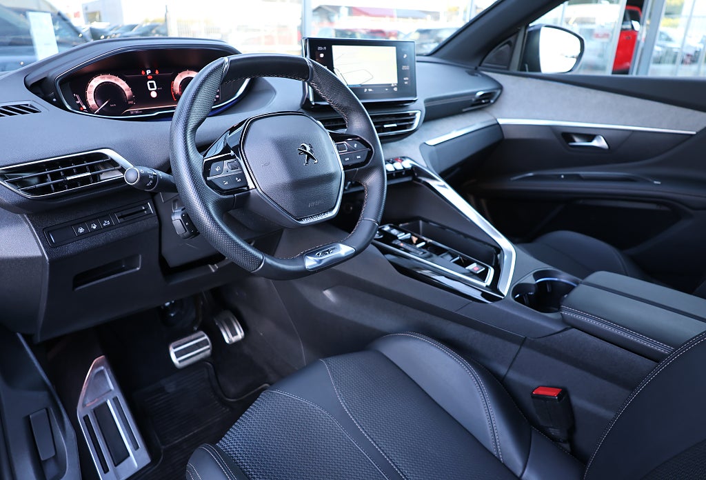 Peugeot 3008 GT PureTech 130hk Automat Navi Nyservad