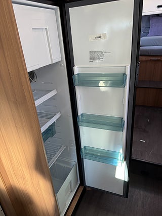 Husbil-halvintegrerad Sun Living S75 SL AUT 10 av 22