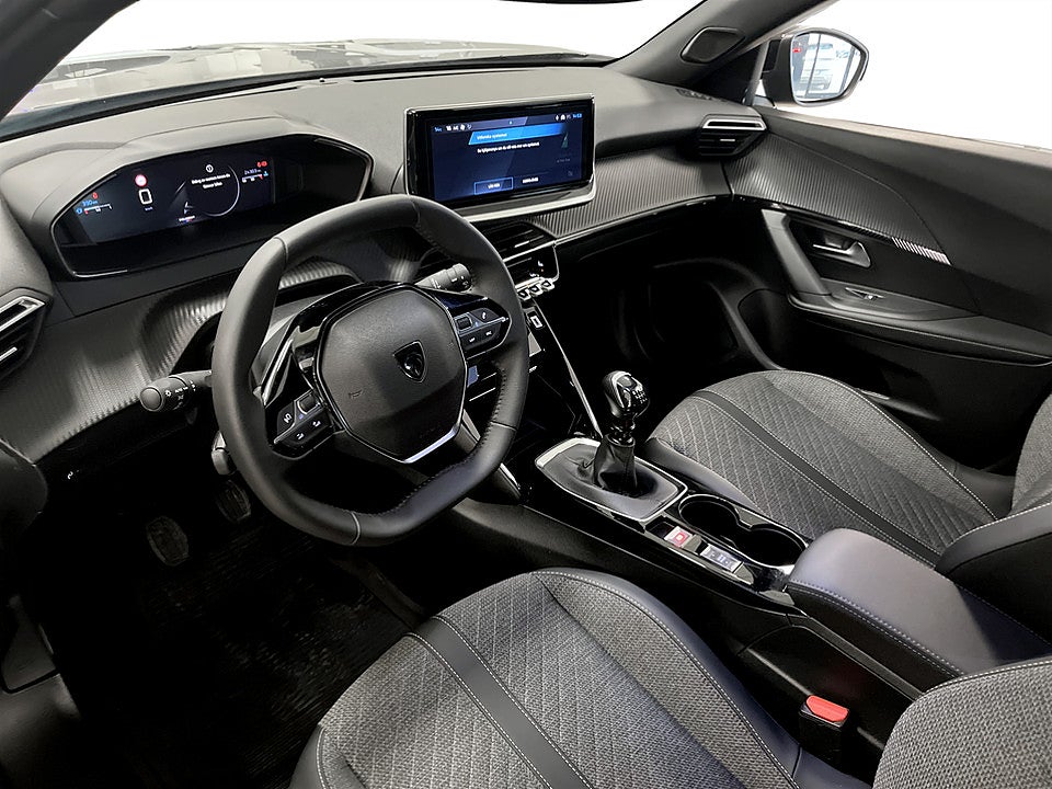 Bild på Peugeot 2008 Allure 1.2 PT 130hk P-SENSORER