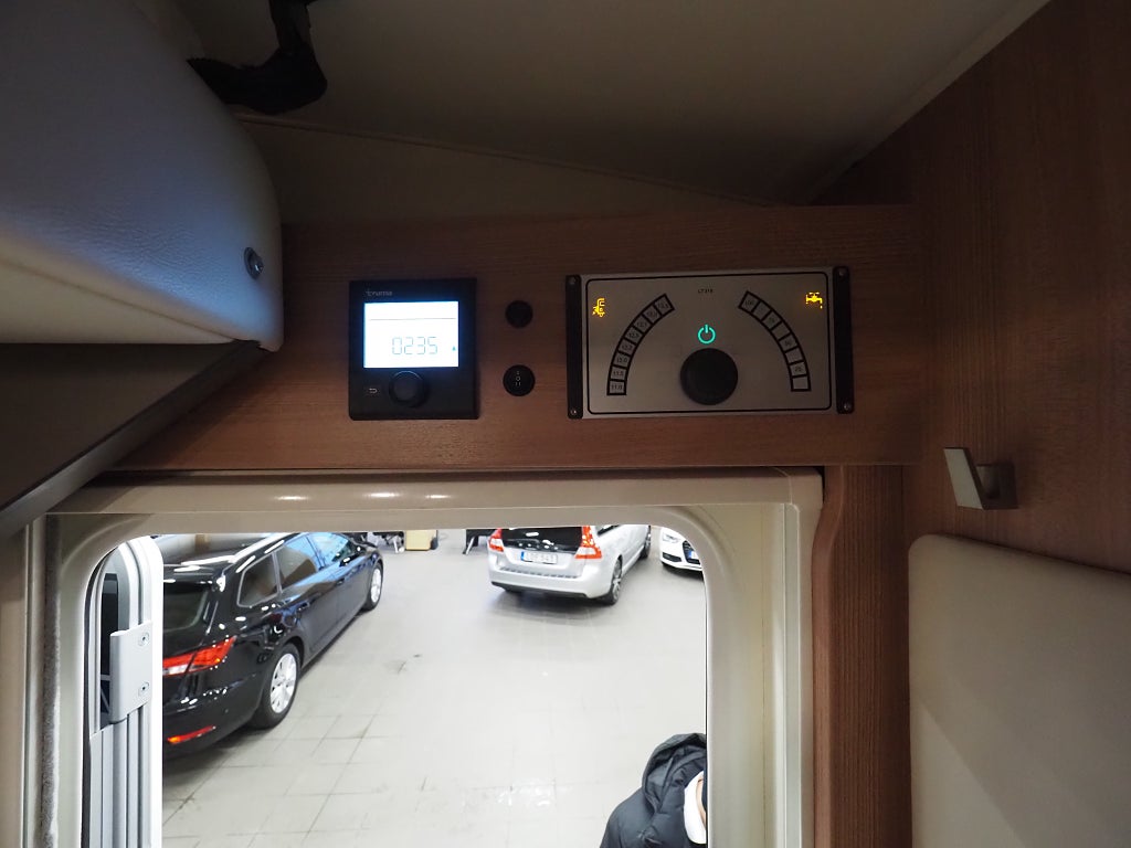 Knaus Sky Wave 650 MF | Taksäng | Markis | B-kamera | 3850kg 2015