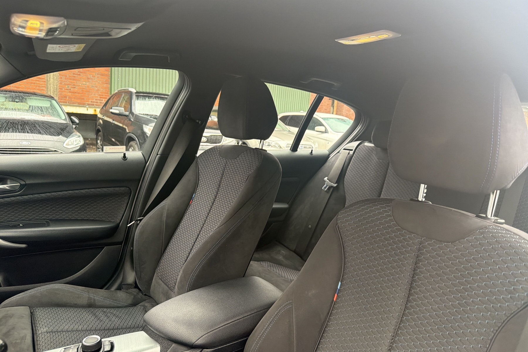 BMW 118d xDrive 5-dörrars M Sport PDC Farthållare Nyserv 2017 - miniatyr 35