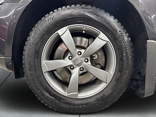 Audi Q5 3.0 TDI V6 quattro S Tronic Design S&V-däck/Drag/GPS – bild 14