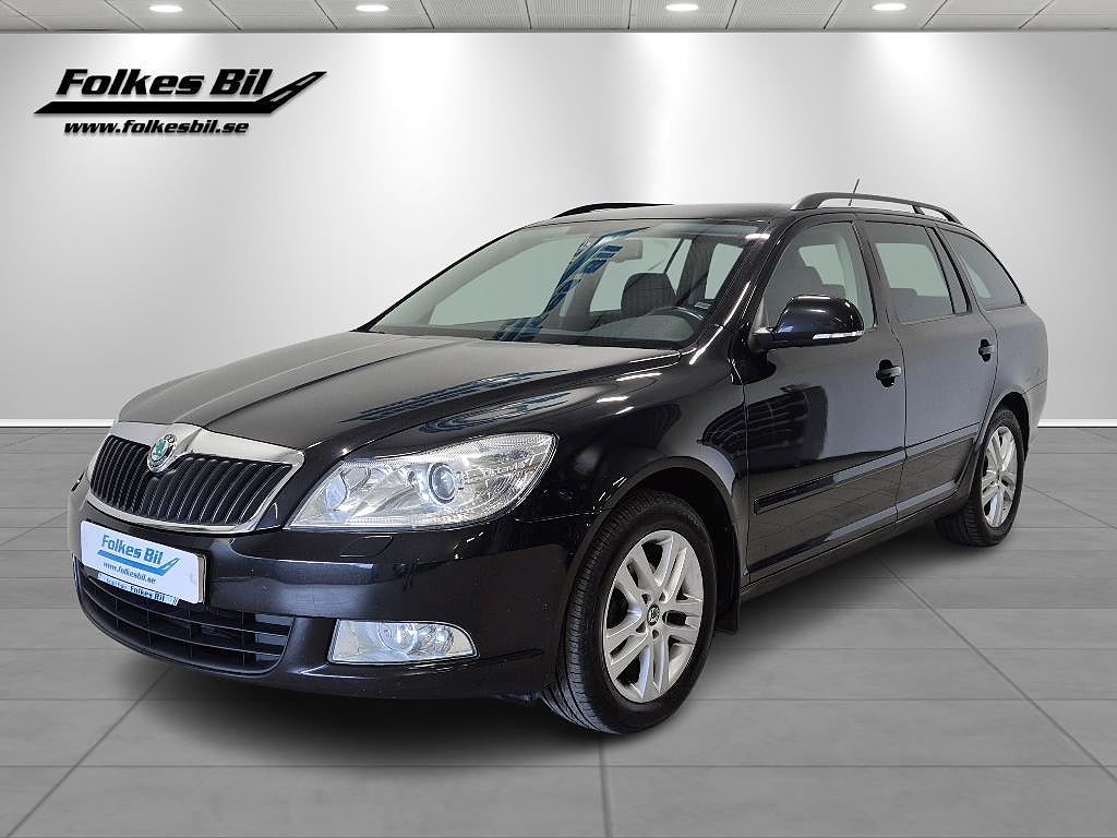 Skoda Octavia Kombi 1.6 TDI Elegance Vhjul 105 hk