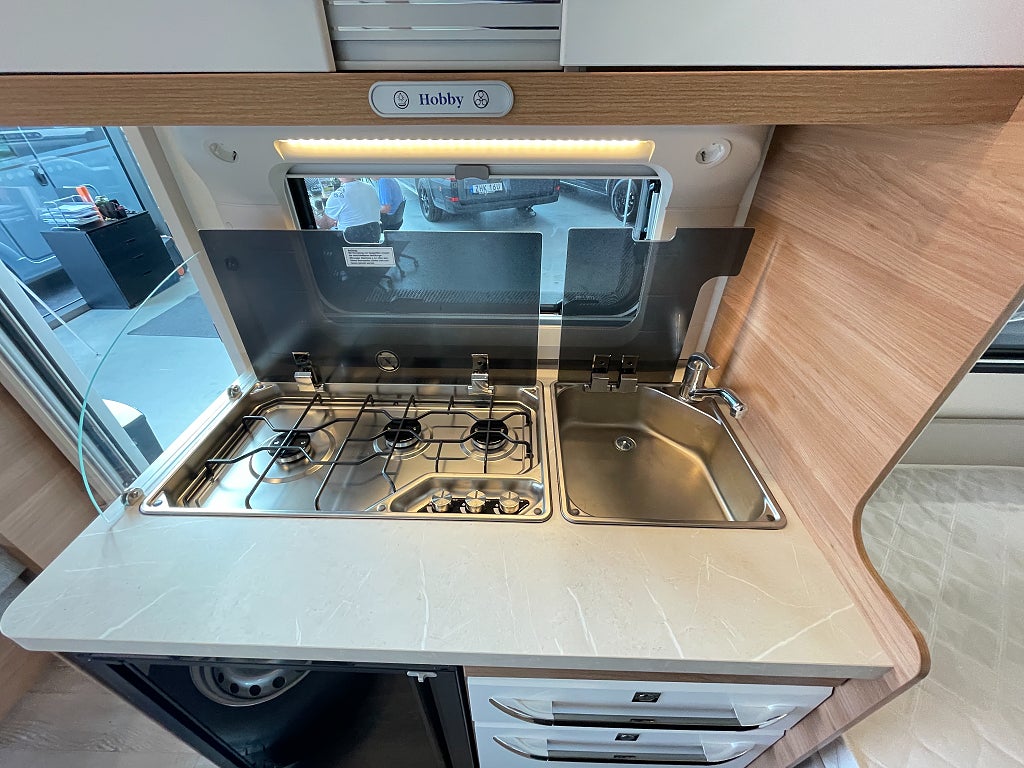 Hobby 460 LU De Luxe / Köp nu – hämta till våren! - Hobby