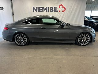 Mercedes-Benz C 400 4M Coupé 9G AMG Line Kamera/Panorama/GPS