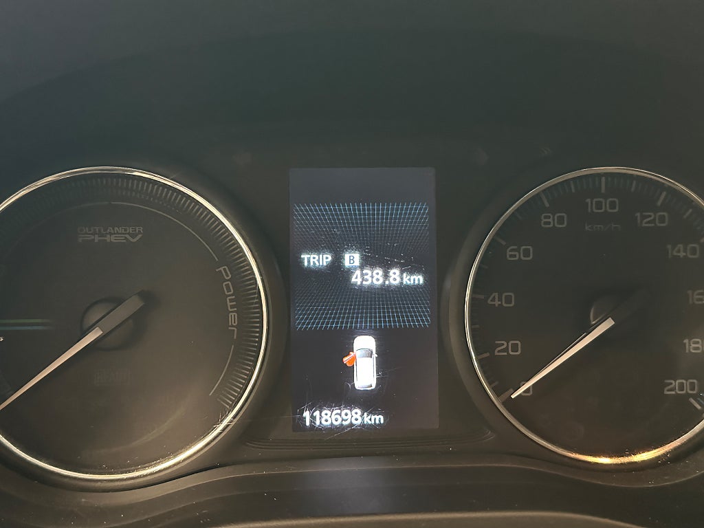 Mitsubishi Outlander PHEV Comfort Automat4+4 Dragkrok  thumbnail