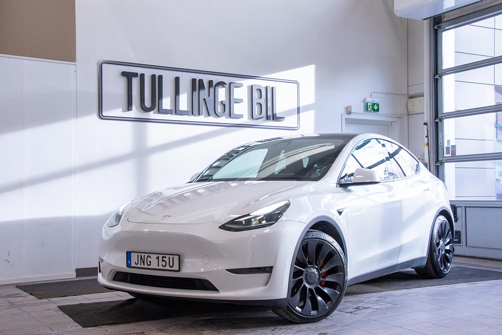 Tesla Model Y Performance AWD 534HK 1-Ägare Autopilot Pano 21" 