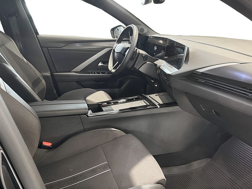 Bild på Opel Astra GS 1.2 PT 130hk Aut - B-KAMERA, CARPLAY