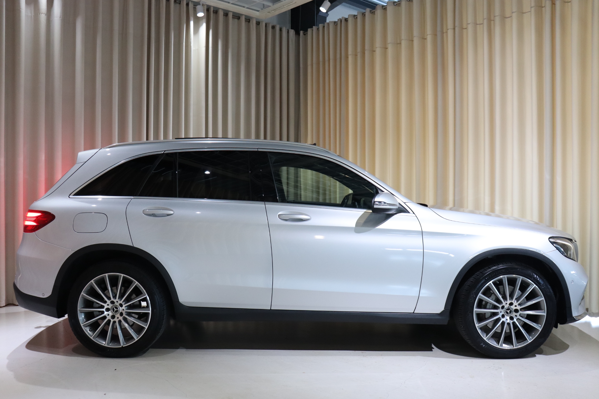 Mercedes-Benz GLC 2018, bild 3/50