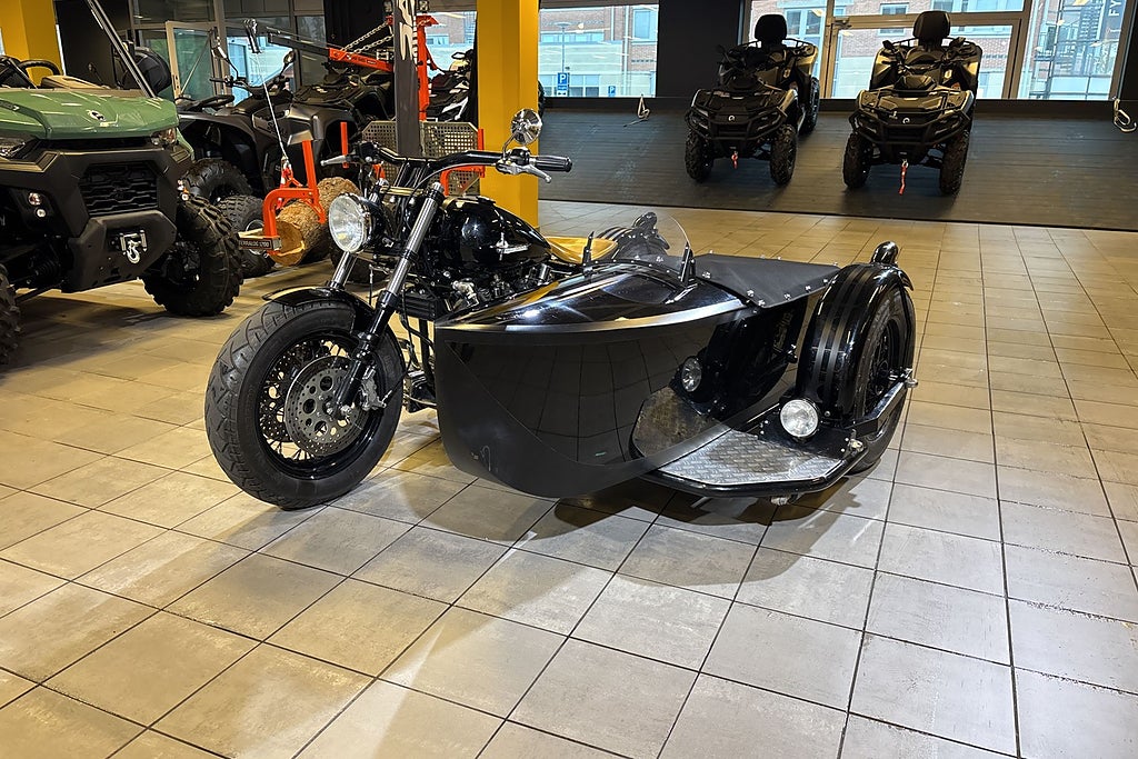 Harley-Davidson FL Med sidovagn/Besiktigad