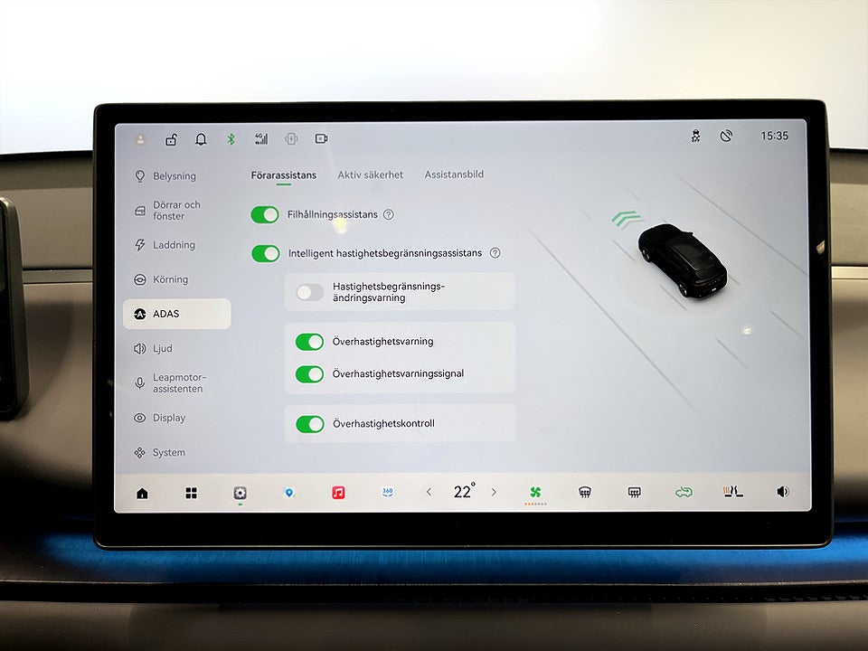 Bild på Leapmotor C10 EREV Design ProMax räckvidd 970km - OMGÅENDE LEVERANS!