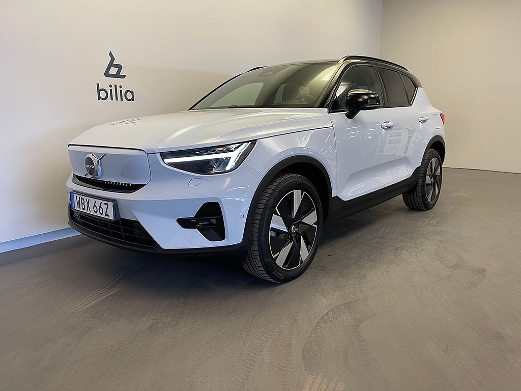 Volvo EX40 Single Motor Extended Range Ultra / Dragkrok / Tonade rutor / 36