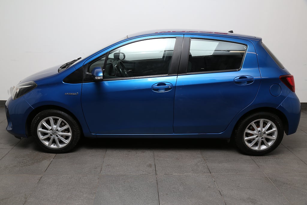 Toyota Yaris 1,5 VVT-i Hybrid e-CVT Active Kamera Motorvärmare 2015