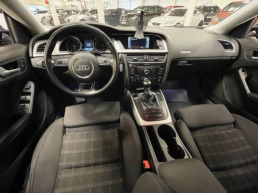 Audi A5 2,0 Tdi 177Hk (Drar ca 1L olja på 100 Mil)