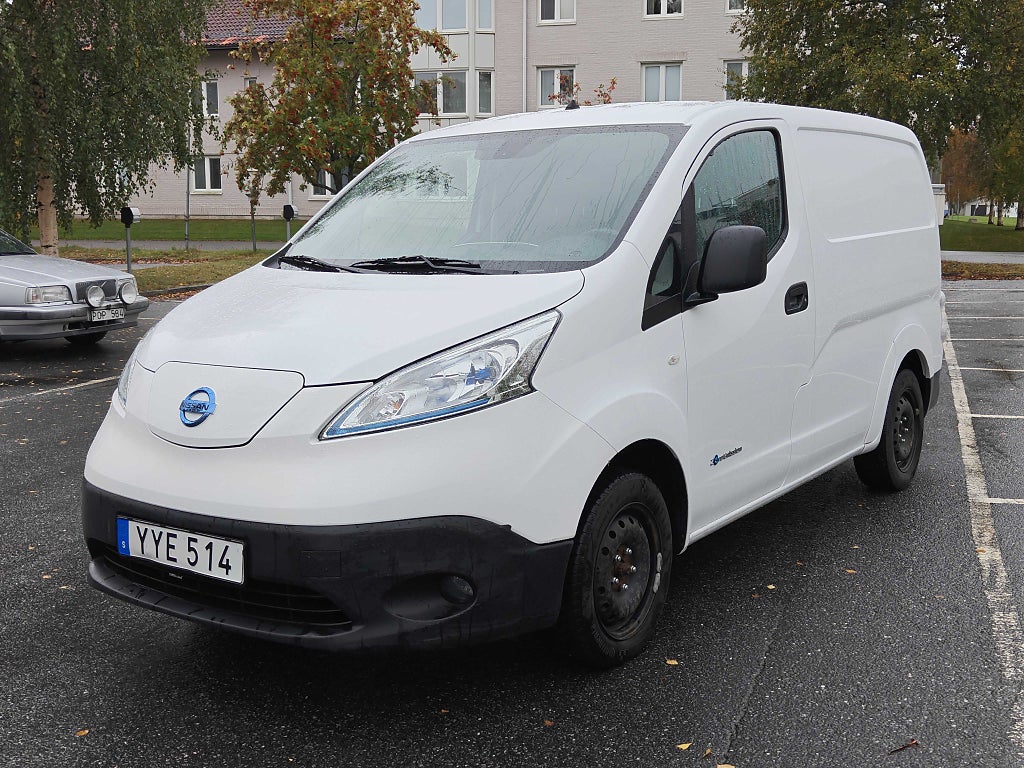 Nissan NV200 Van