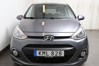 Halvkombi Hyundai i10 3 av 15