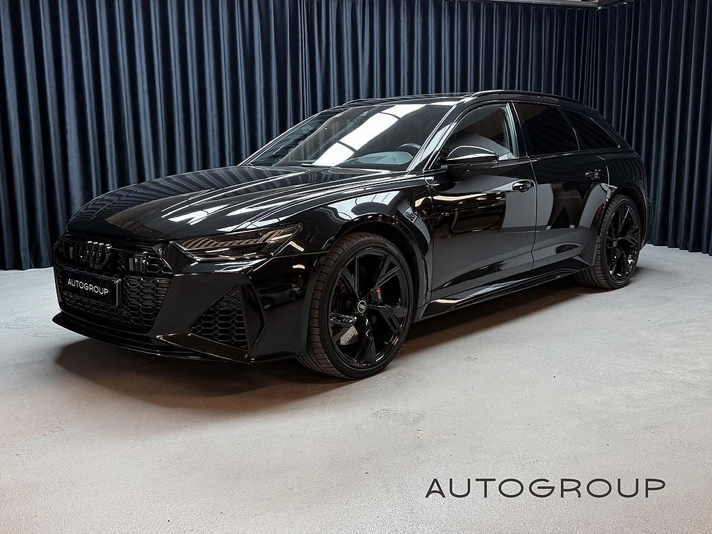 Audi RS6 Avant / Panorama / B&O / 22"