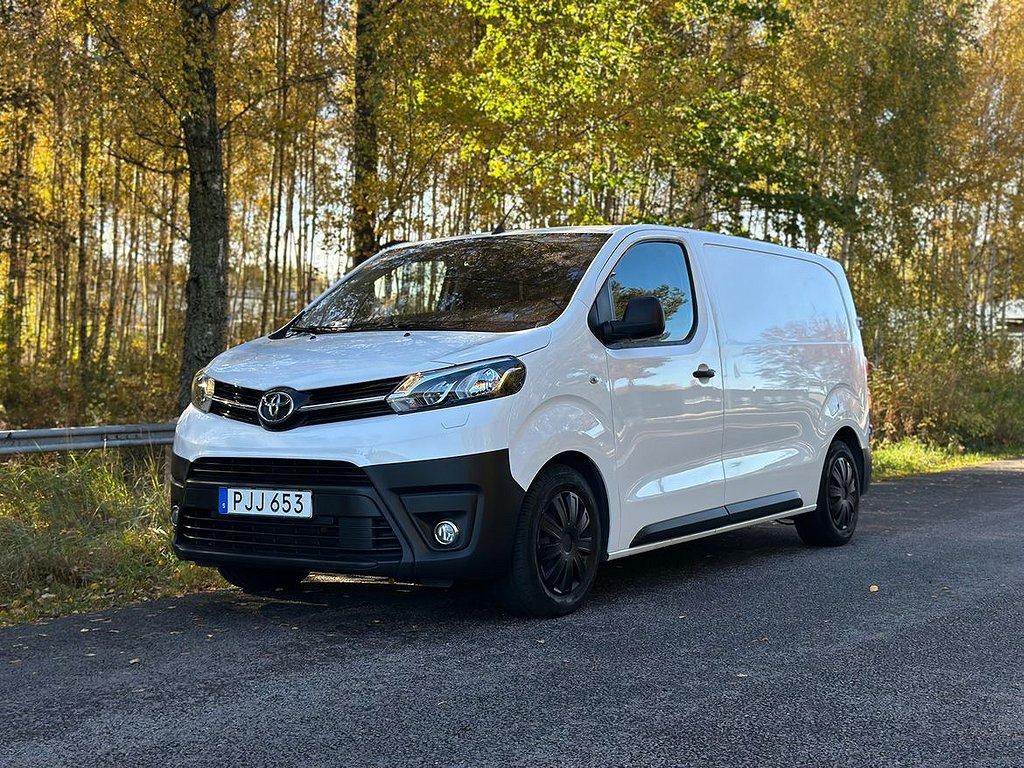 Toyota ProAce Skåpbil 2.0 D-4D 177 HK Automat I Head-Up I 3-Sits I Drag I Värm