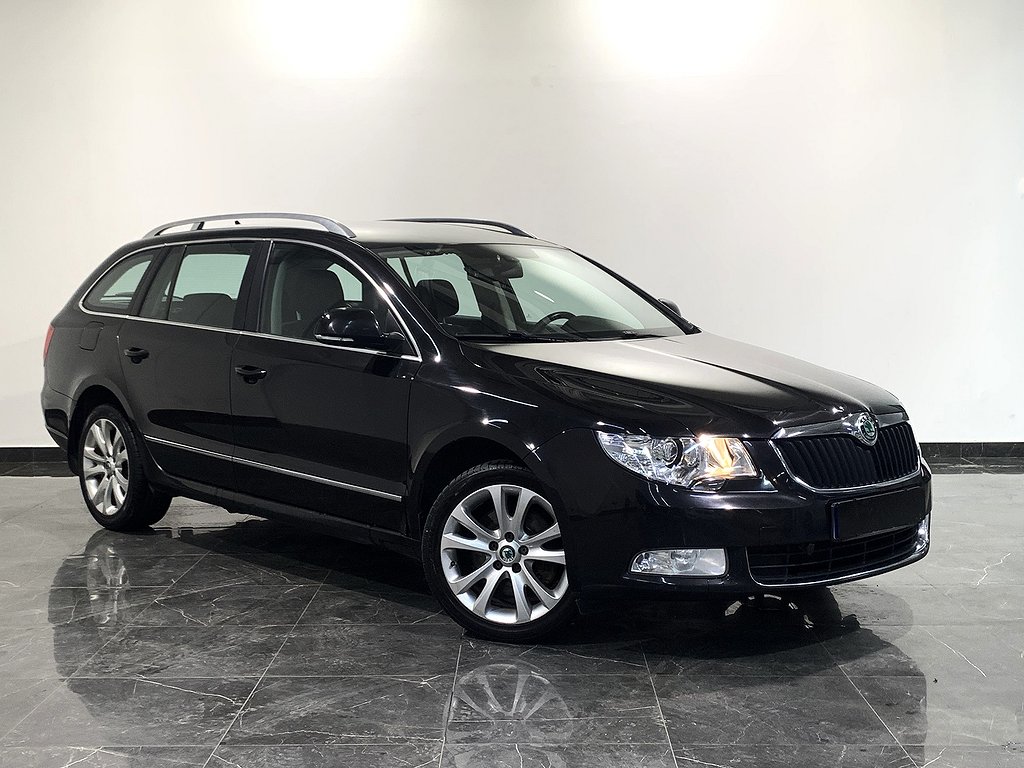 Skoda Superb Kombi 2.0 TDI Ambition AUTO SVENSK DRAG  P-SEN 