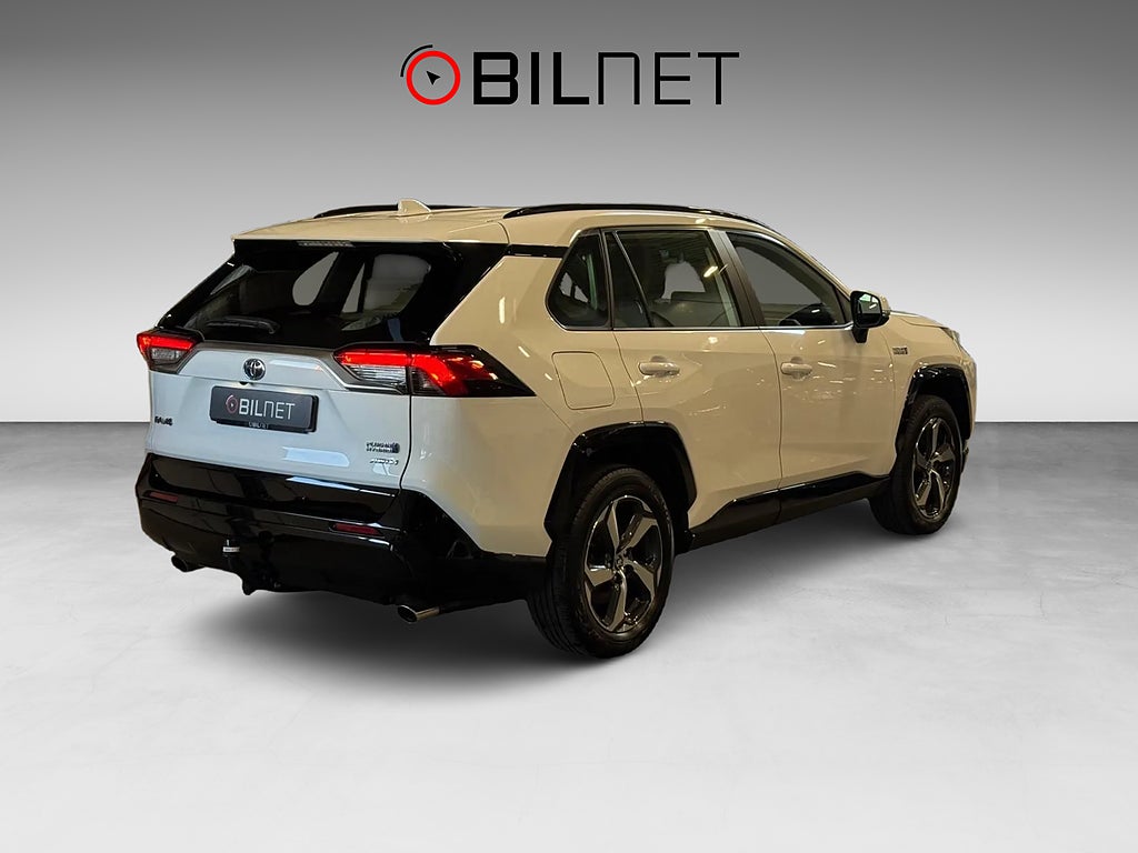 Toyota RAV4 Plug-in Hybrid E-CVT Active Sv-Såld Drag Backkamera LED