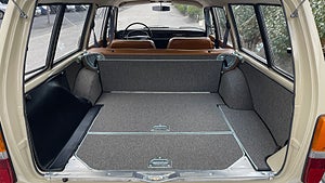 Volvo 145 Sport T28 B18B har renoverats till toppskick. Foto: Bilweb Auctions