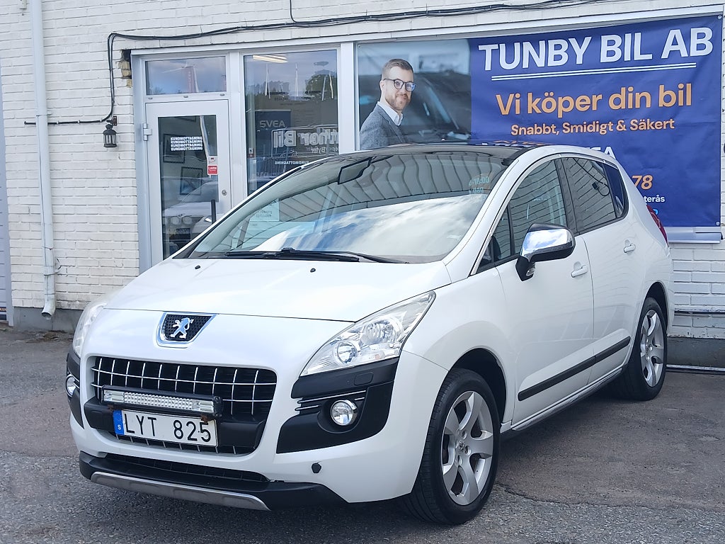 Peugeot 3008 1.6 HDi Panorama/ Nybesiktad/Nyservad/Drag/P-sen/Värma