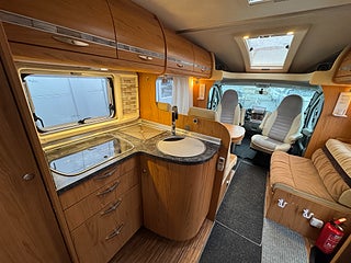 Husbil-halvintegrerad Bürstner Solano T 615 15 av 20