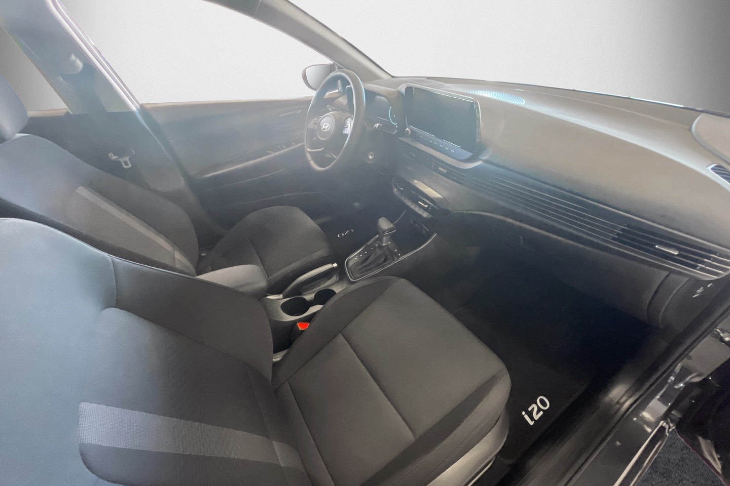 Hyundai i20 1.0 T-GDI 90Hk Essential AUT 2026, bild 7/33