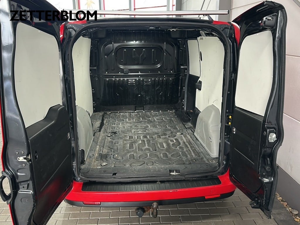 Transportbil - Skåp Opel Combo 6 av 17