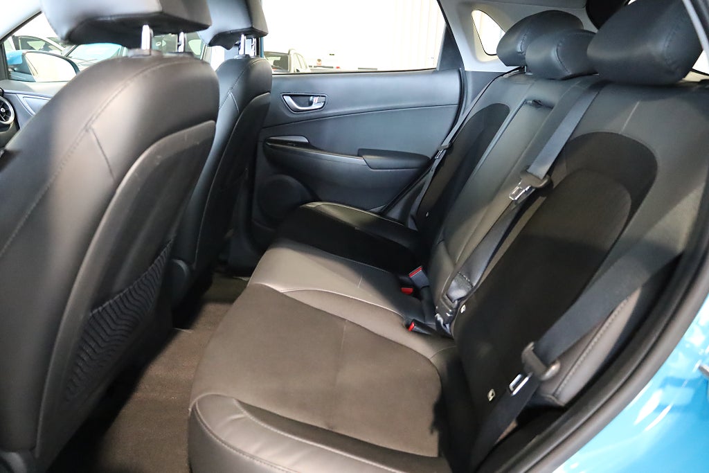 Hyundai Kona 39.2 kWh Essential Navi Kamera Krell Leasbar Rattvärme