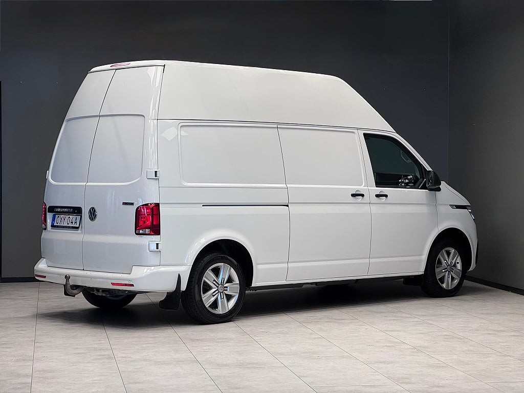 Volkswagen Transporter 2021 - miniatyr 2
