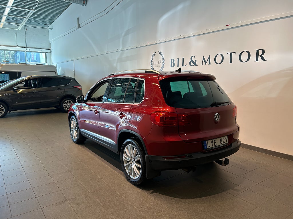 Volkswagen Tiguan 2012 - miniatyr 2