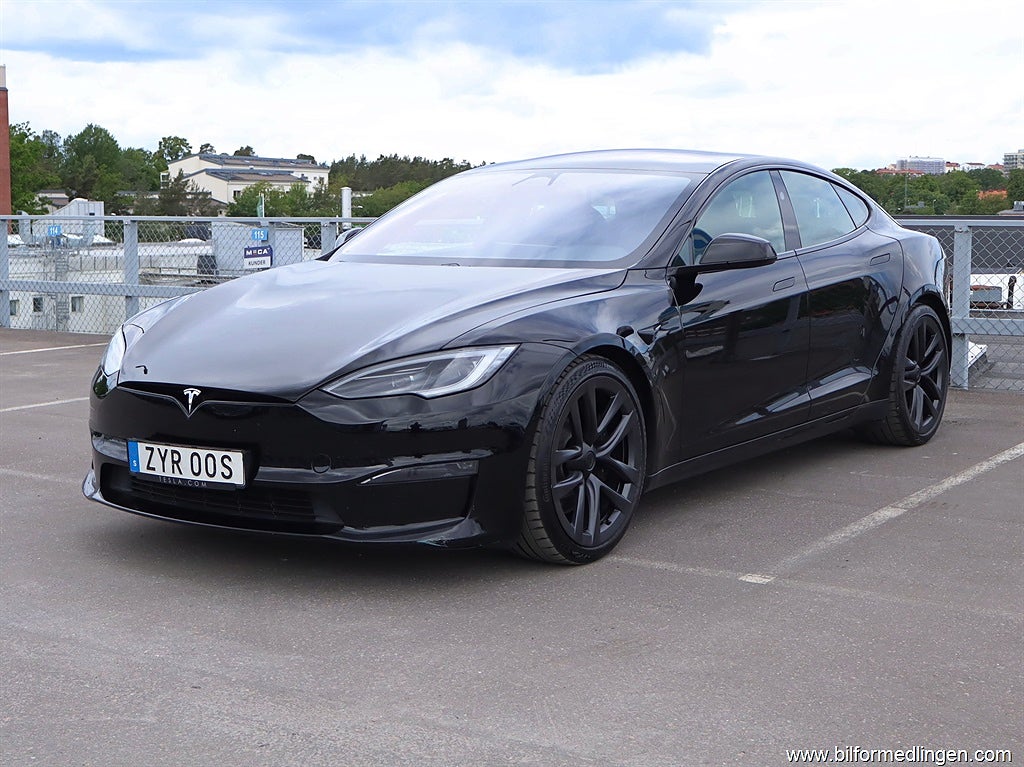 Tesla Model S Long Range 685hk S/V-hjul Yoke Moms