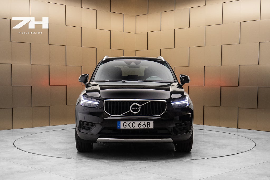 Volvo XC40 T2 / Harman Kardon / Värmare / Farthållare / Sensorer