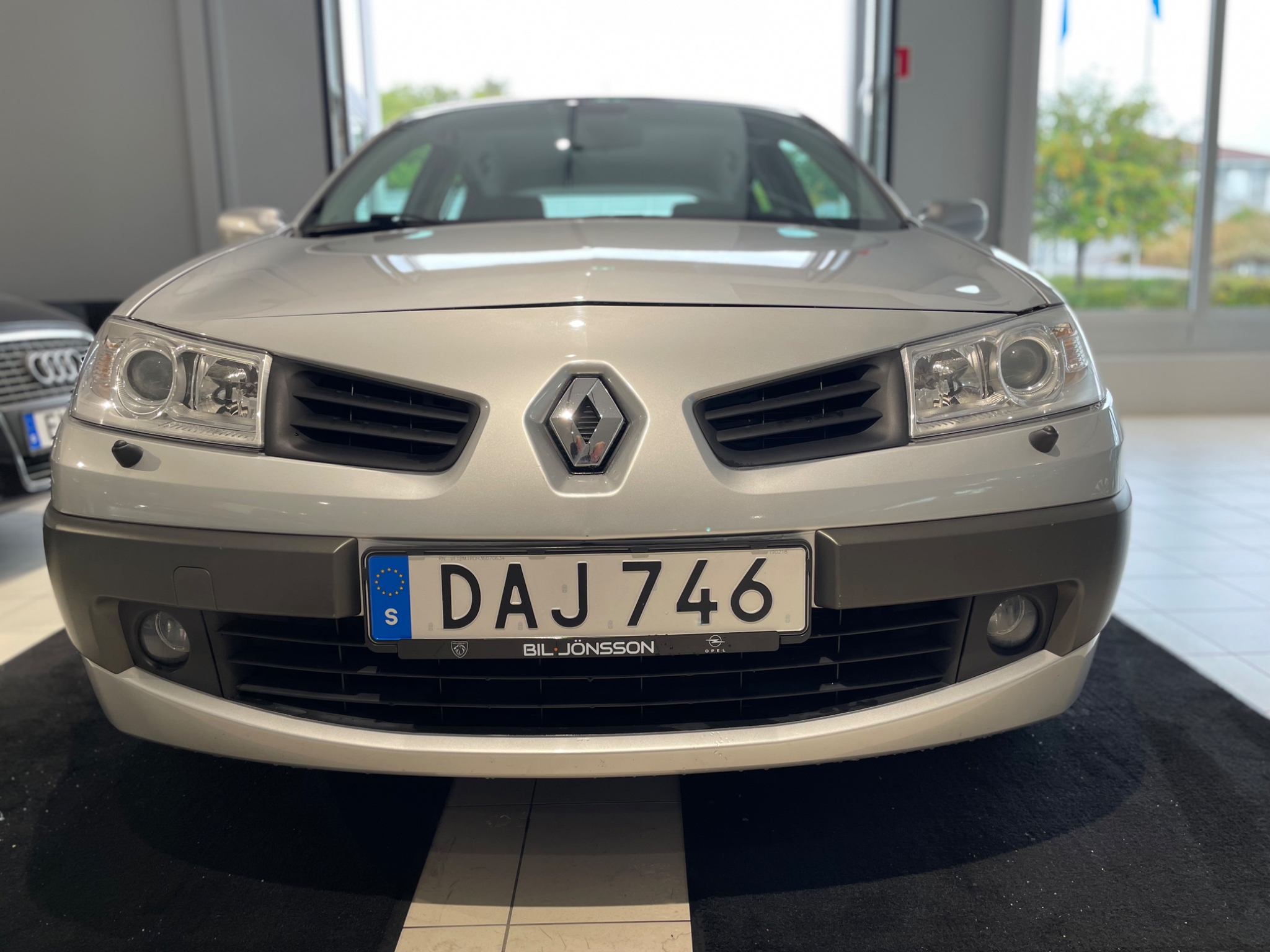 Renault Megane 5-dörrar 1.6 2006, bild 2/38