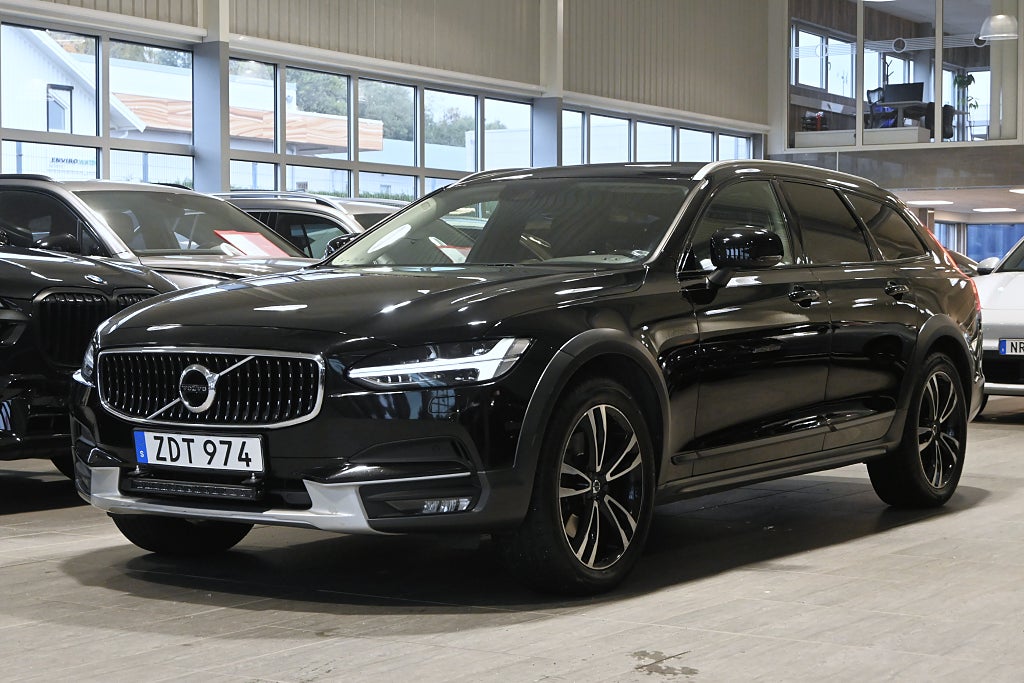 Volvo V90 Cross Country