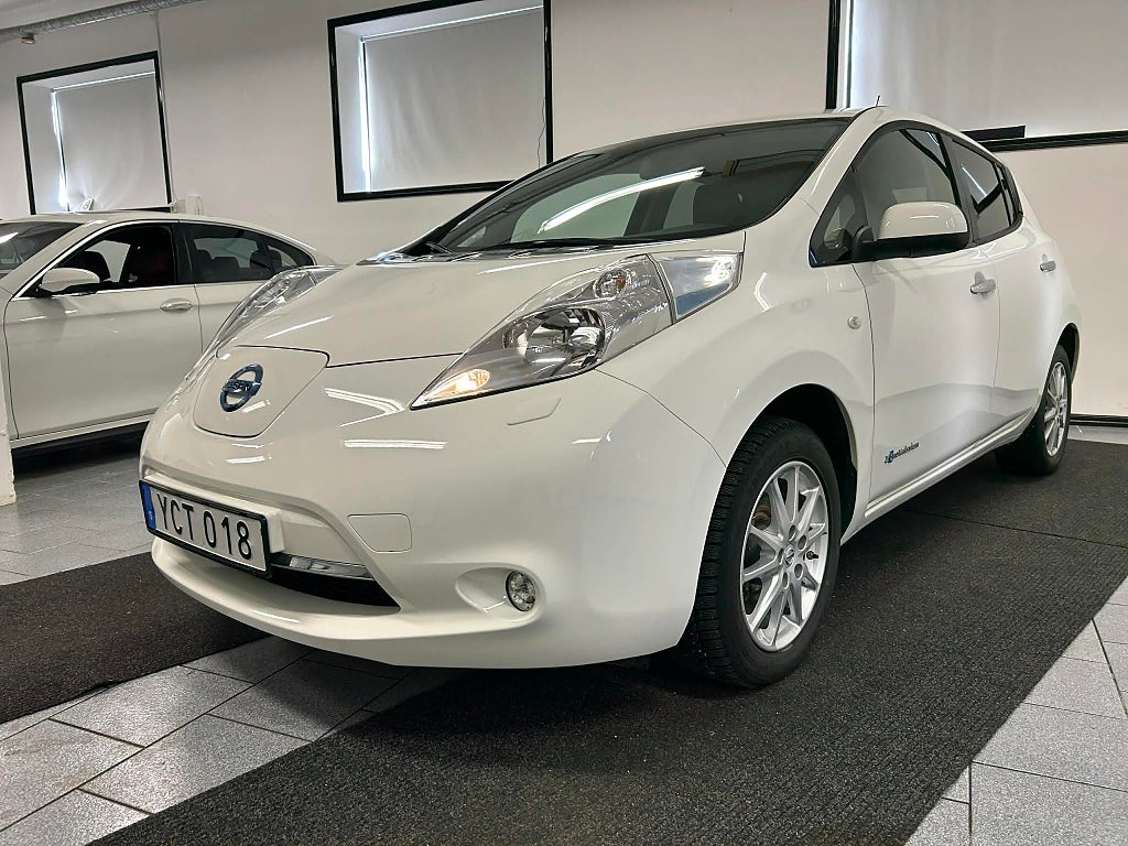 Nissan Leaf 30 kWh 3600 mil Backkamera 