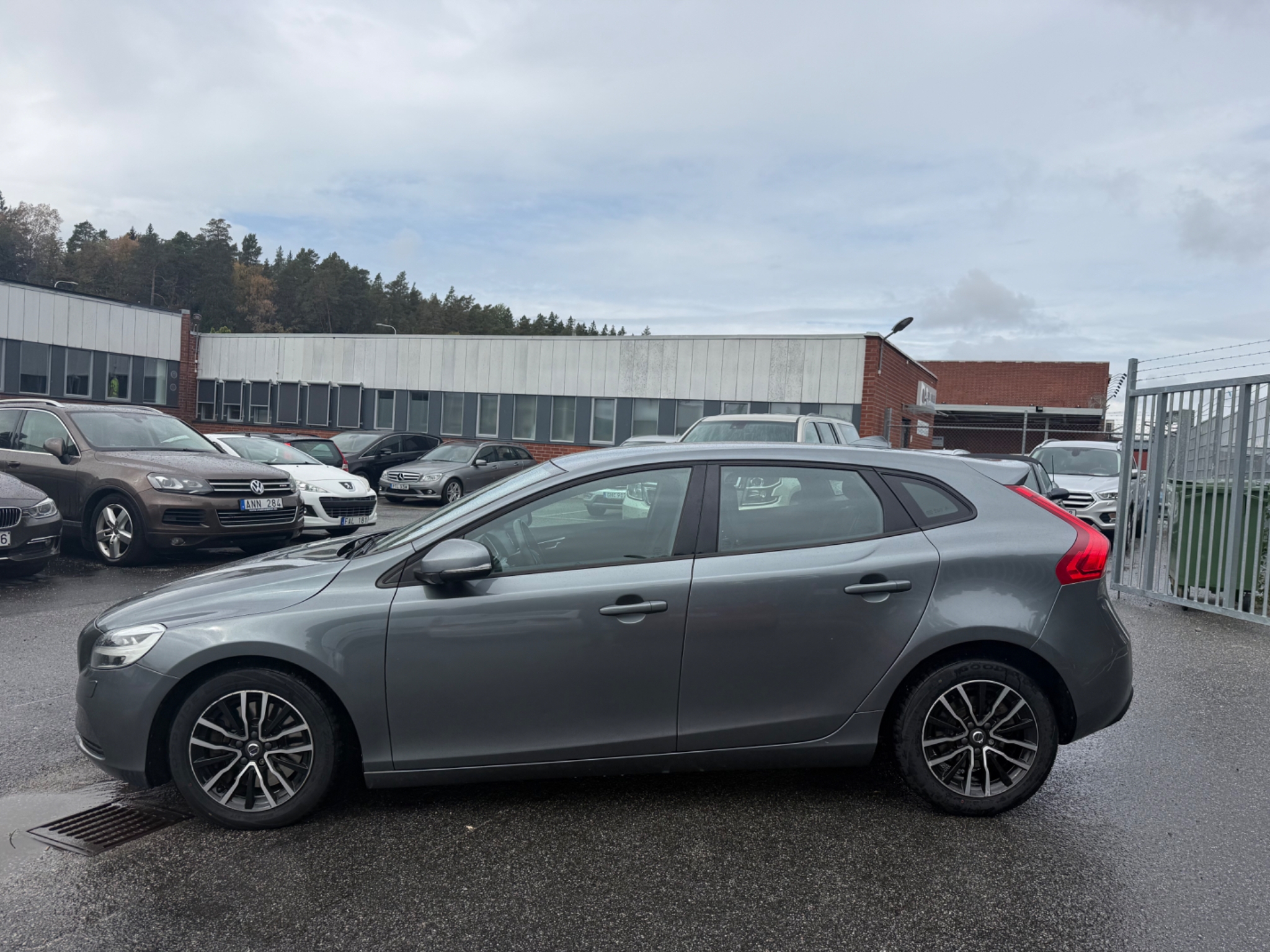 Volvo V40 2018, kuva 4/48