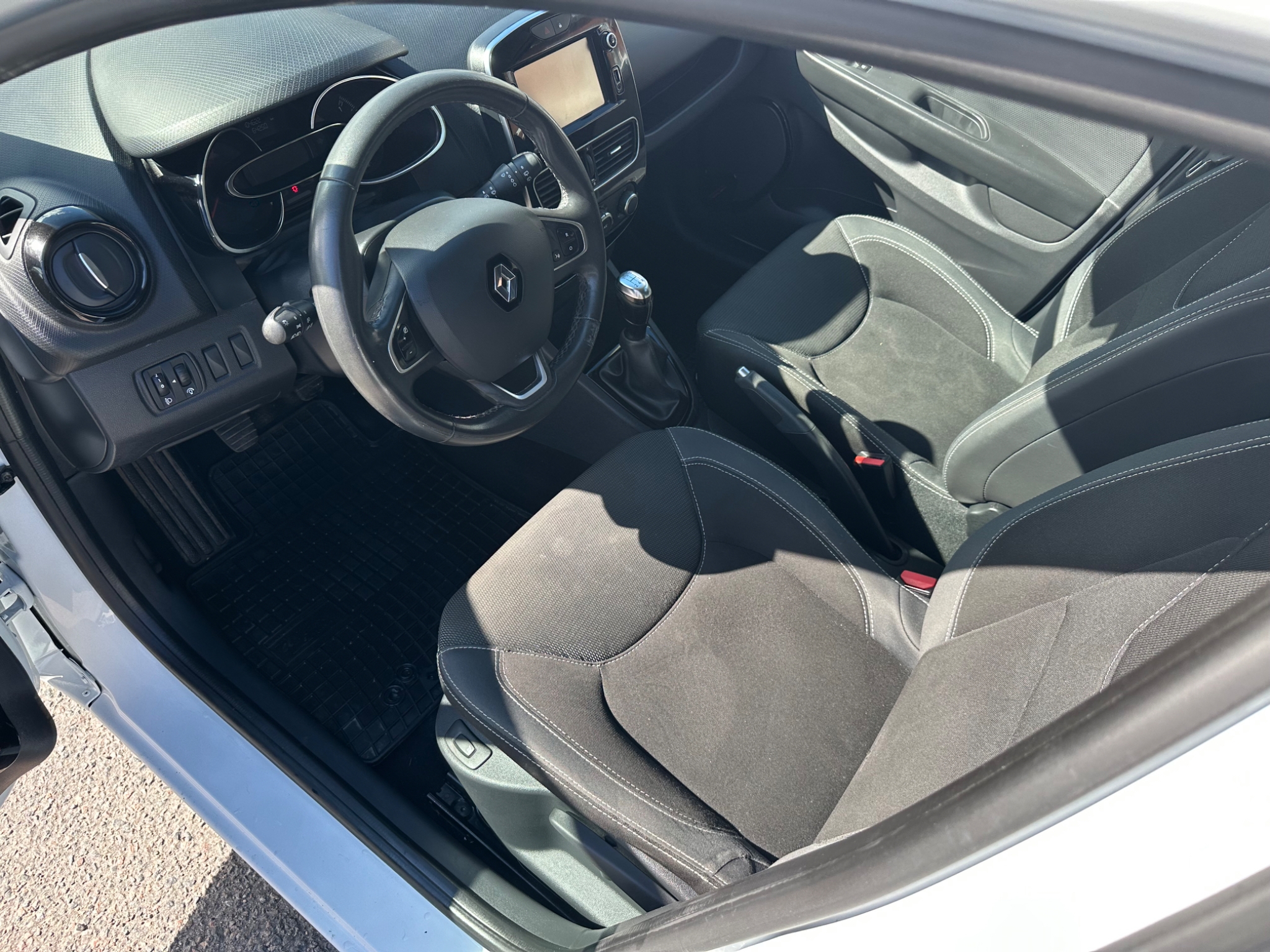 Renault Clio 2017, bild 7/44