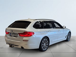 BMW 520d xDrive Touring Sport line Drag Bkamera S&V-däck Rvärme – bild 6